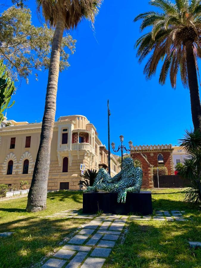 PALAZZO FIACCADORI - Historical Palace Reggio Calabria Exterior foto